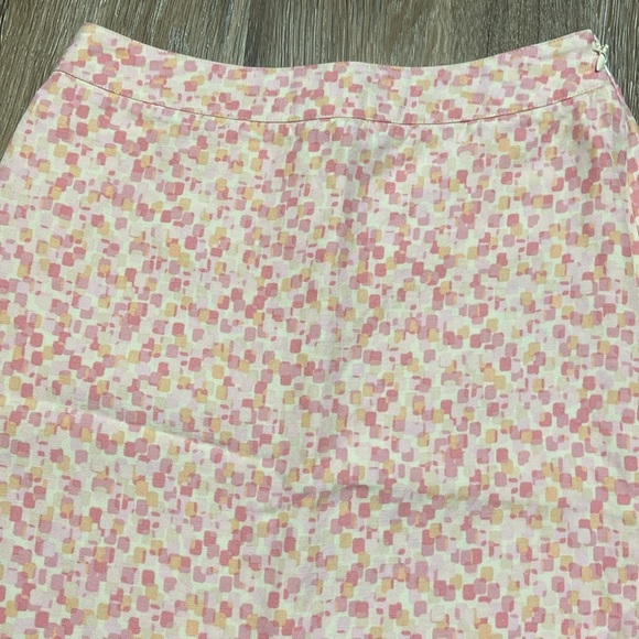 And Taylor Skirt - Picture 2 of 7